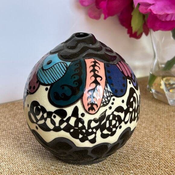 Handmade Ceramic Art Pottery Vase Round Studio Pottery Modernist 4" - Picture 2 of 8